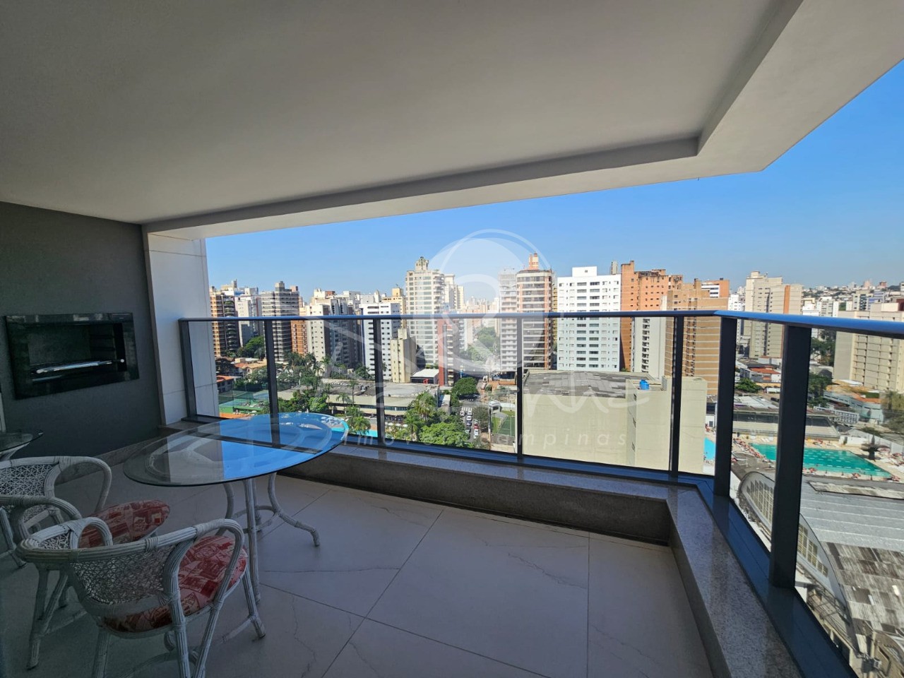 Apartamento para alugar com 2 quartos, 114m² - Foto 7