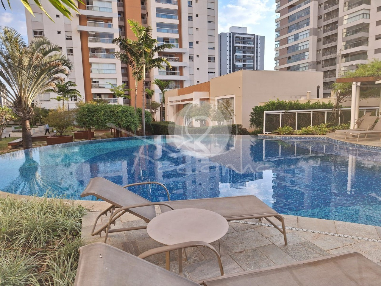 Apartamento para alugar com 3 quartos, 119m² - Foto 29