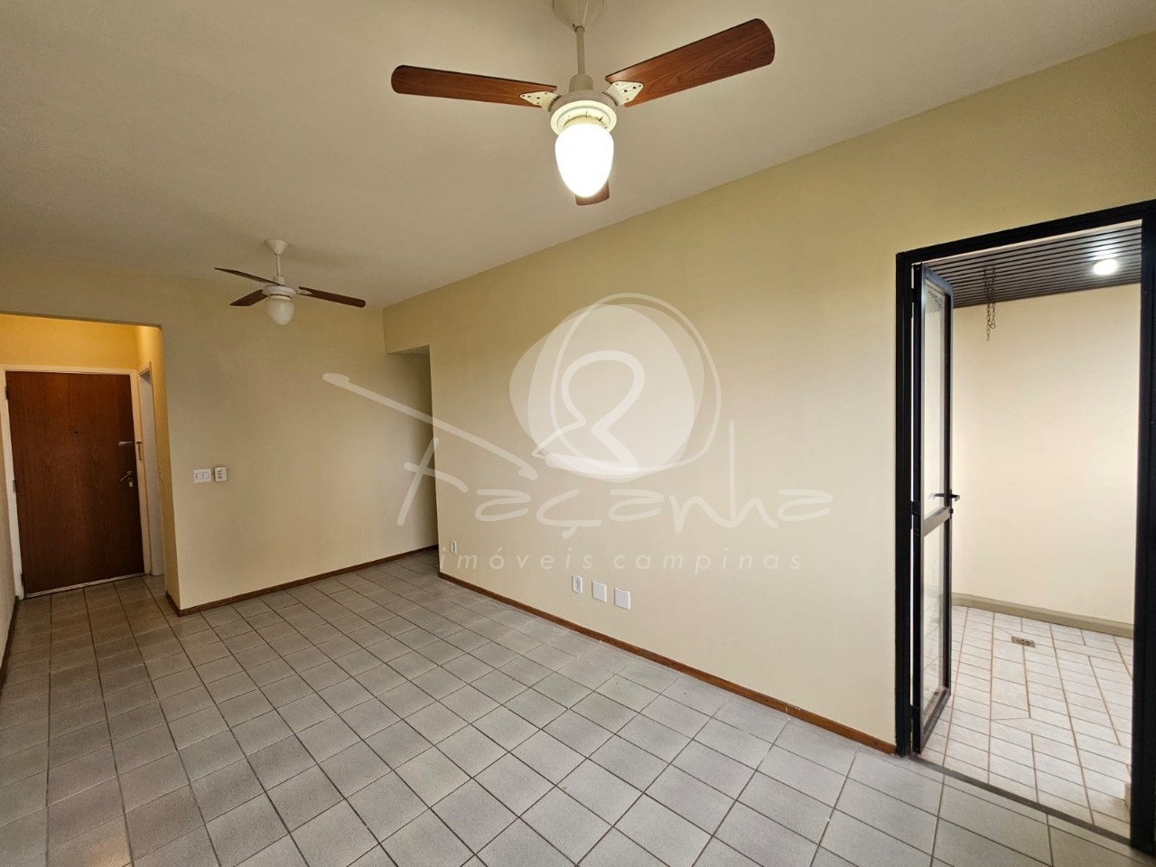 Apartamento à venda com 3 quartos, 92m² - Foto 2