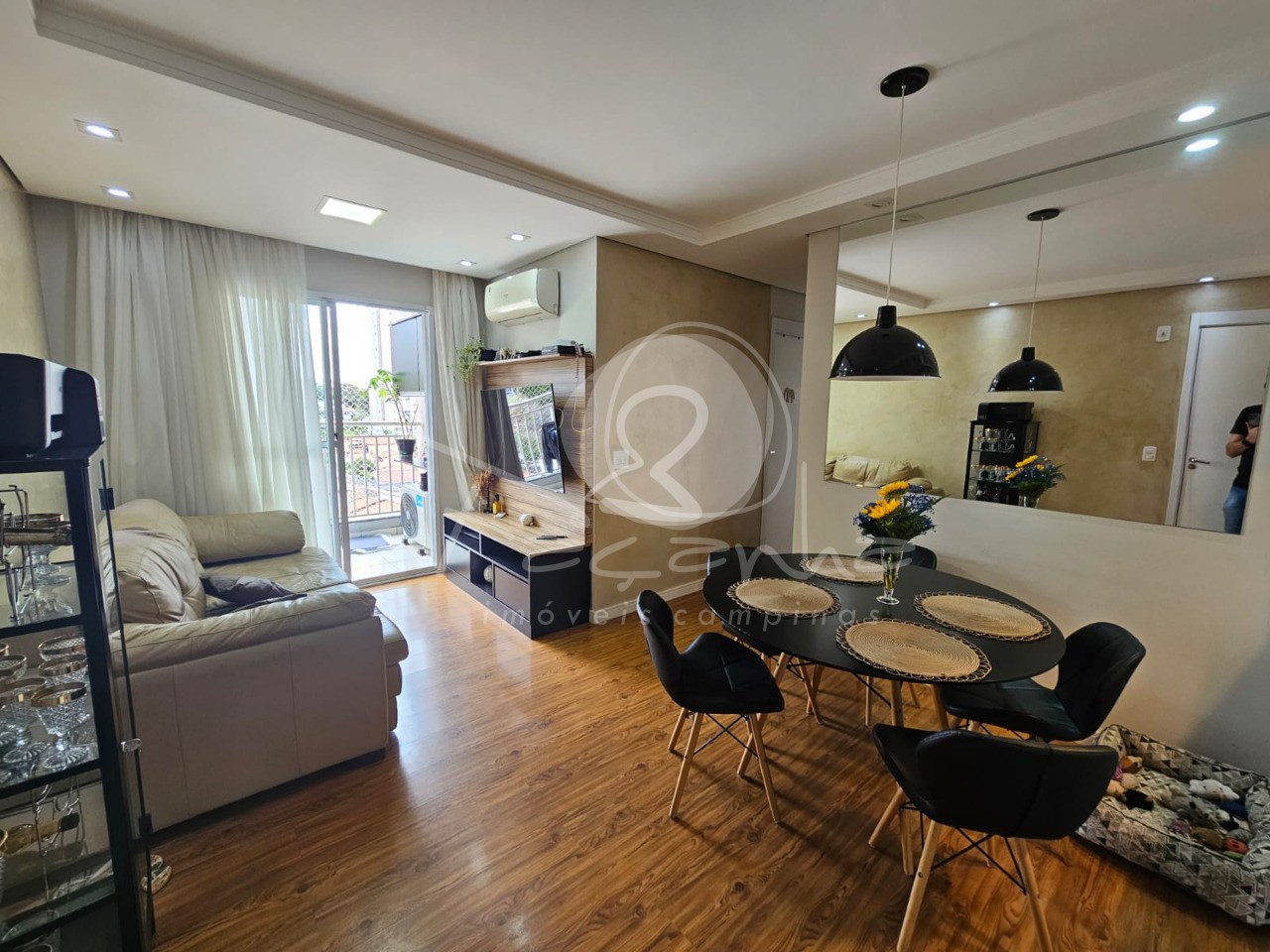 Apartamento à venda com 3 quartos, 67m² - Foto 1