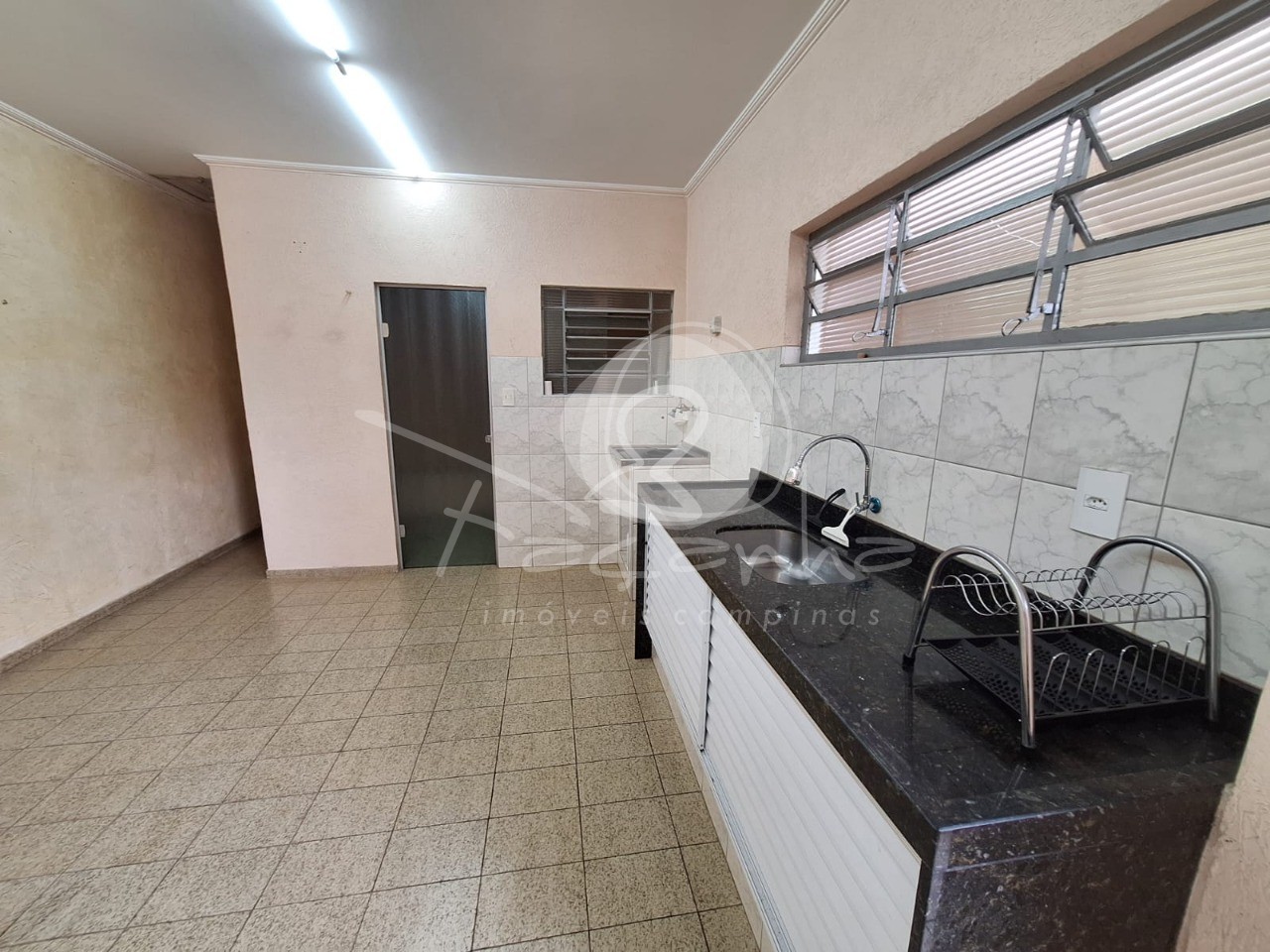 Casa à venda com 3 quartos, 250m² - Foto 19