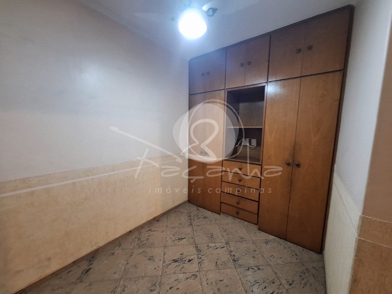 Casa à venda com 3 quartos, 250m² - Foto 5