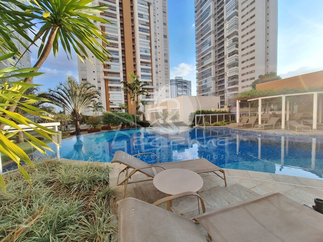 Apartamento para alugar com 3 quartos, 119m² - Foto 25