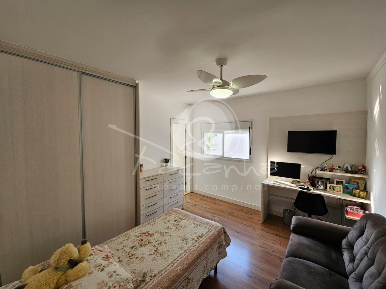 Casa de Condomínio à venda com 4 quartos, 273m² - Foto 31