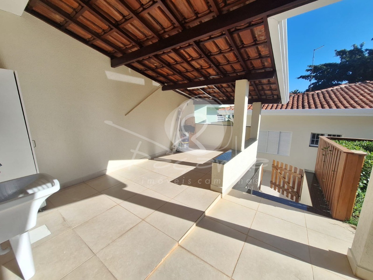 Casa para alugar com 3 quartos, 224m² - Foto 18