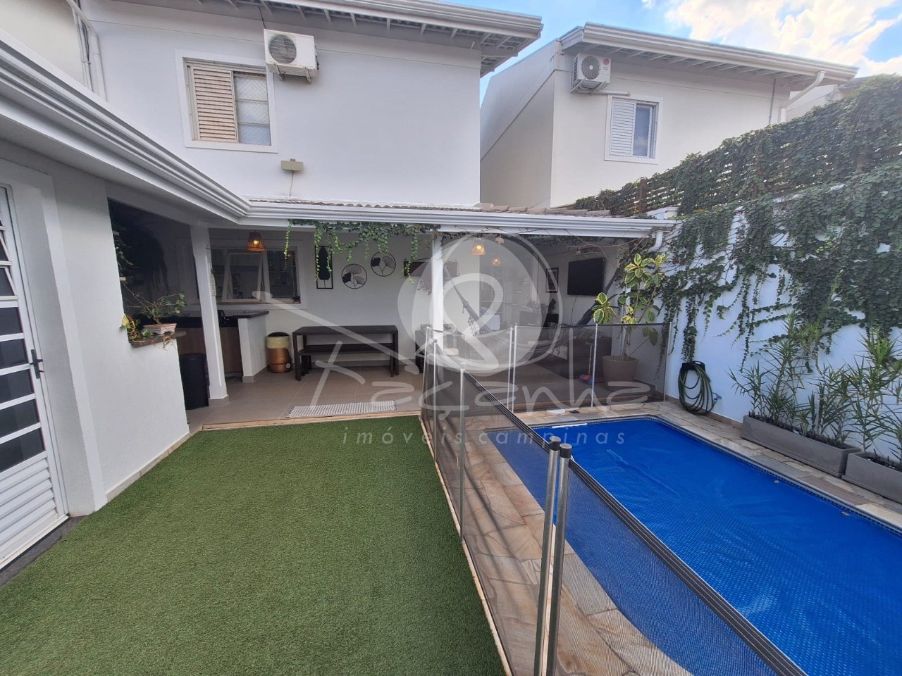 Casa de Condomínio à venda com 3 quartos, 125m² - Foto 2