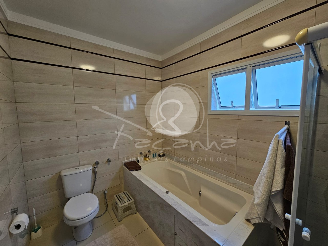 Casa de Condomínio à venda com 4 quartos, 273m² - Foto 19