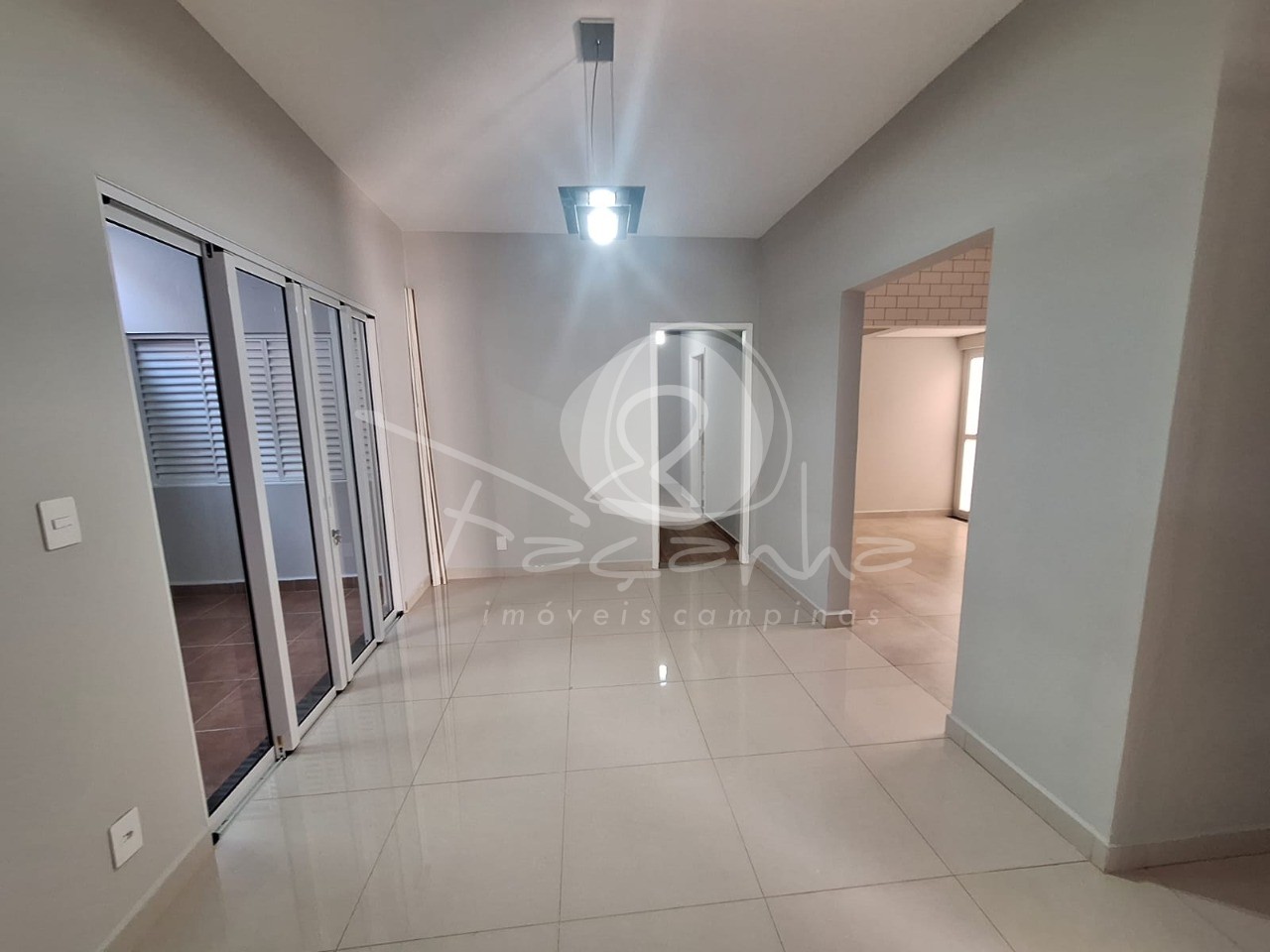Casa para alugar com 3 quartos, 224m² - Foto 6