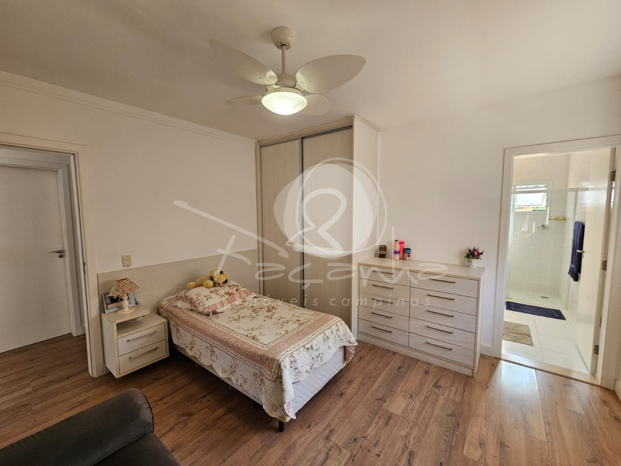 Casa de Condomínio à venda com 4 quartos, 273m² - Foto 30