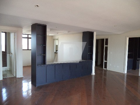 Apartamento à venda com 3 quartos, 250m² - Foto 9