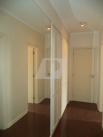 Apartamento à venda com 3 quartos, 250m² - Foto 27