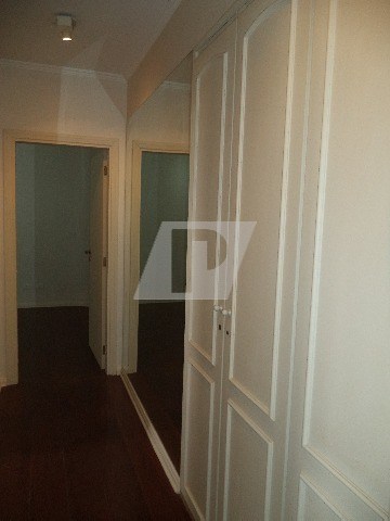 Apartamento à venda com 3 quartos, 250m² - Foto 25