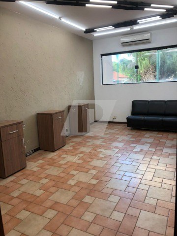 Prédio Inteiro para alugar com 5 quartos, 215m² - Foto 18