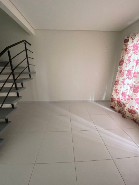 Sobrado para alugar com 2 quartos, 72m² - Foto 4