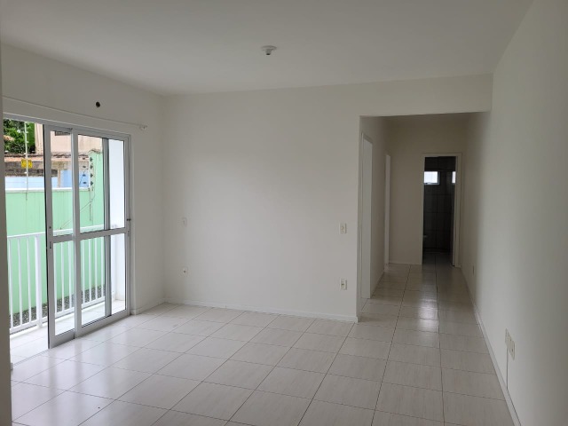 Apartamento à venda com 2 quartos, 62m² - Foto 6