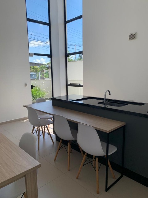 Apartamento à venda com 2 quartos, 83m² - Foto 4