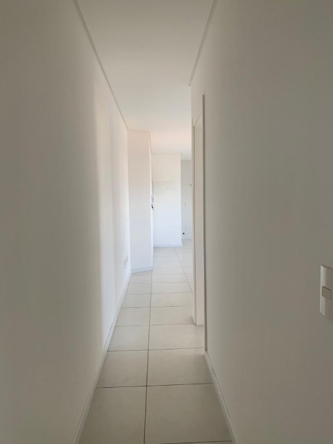 Apartamento à venda com 2 quartos, 83m² - Foto 7