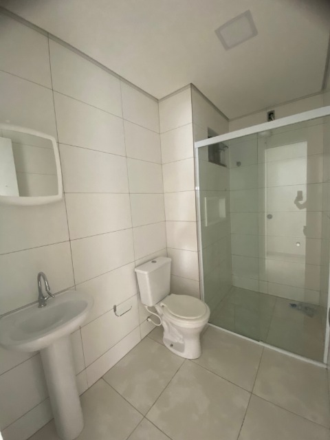 Apartamento para alugar com 2 quartos, 64m² - Foto 10