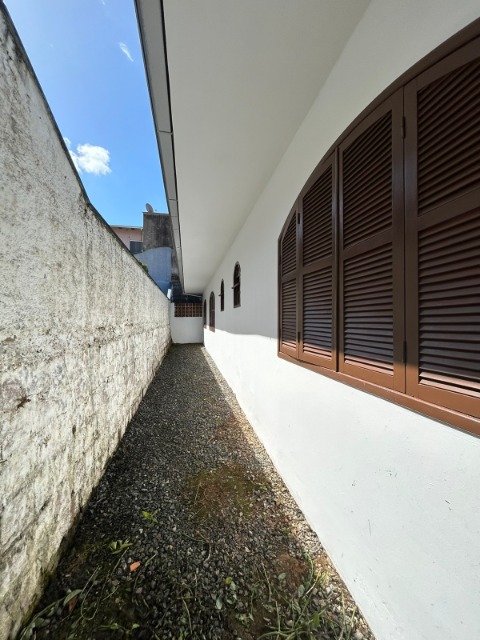 Casa à venda com 4 quartos, 152m² - Foto 19