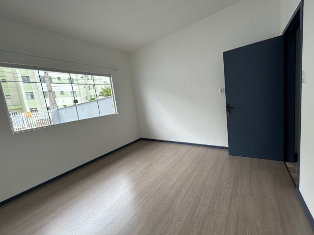 Casa para alugar com 2 quartos, 60m² - Foto 13