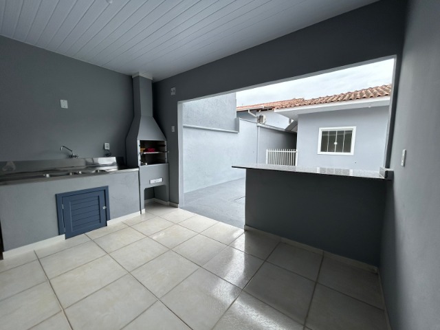 Casa para alugar com 2 quartos, 60m² - Foto 17