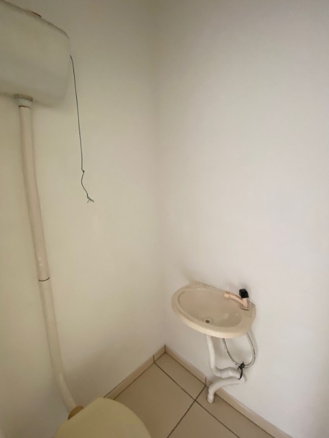 Apartamento para alugar com 2 quartos, 96m² - Foto 12