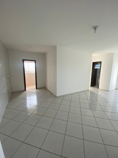 Apartamento para alugar com 2 quartos, 65m² - Foto 2