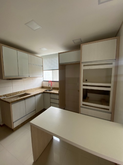 Apartamento à venda com 3 quartos, 47m² - Foto 9