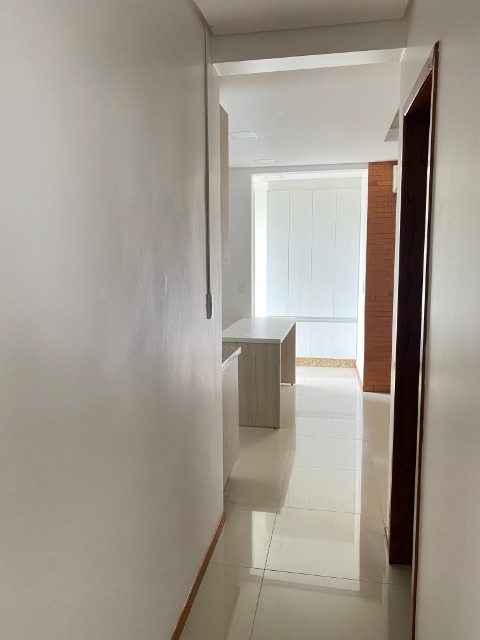 Apartamento à venda com 3 quartos, 47m² - Foto 18