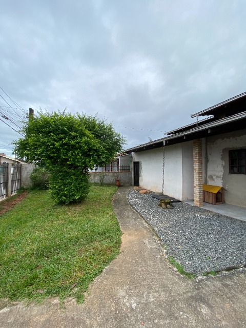 Casa à venda com 4 quartos, 300m² - Foto 2