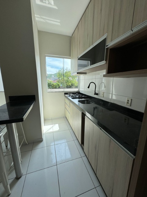 Apartamento para alugar com 2 quartos, 60m² - Foto 8