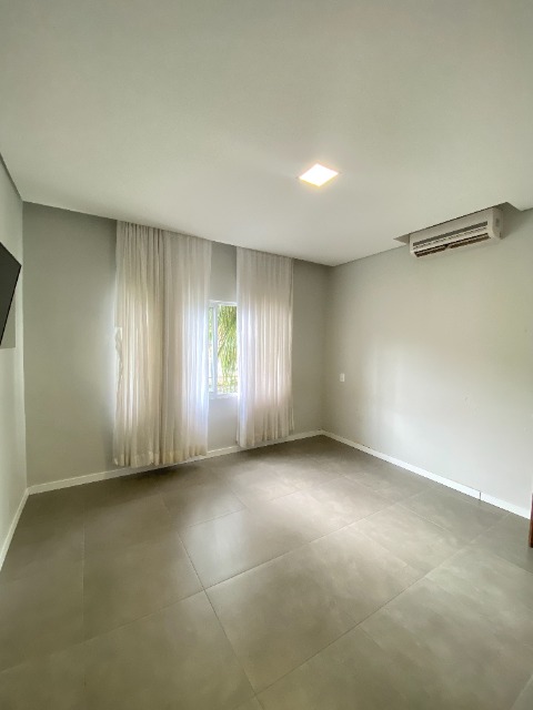 Casa à venda com 4 quartos, 360m² - Foto 5