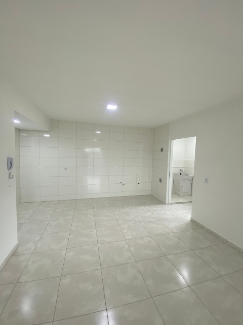 Apartamento para alugar com 3 quartos, 82m² - Foto 3