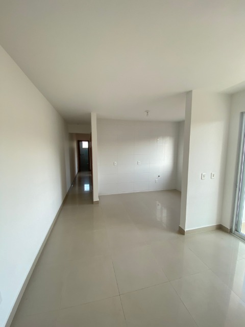 Apartamento à venda com 2 quartos, 57m² - Foto 2