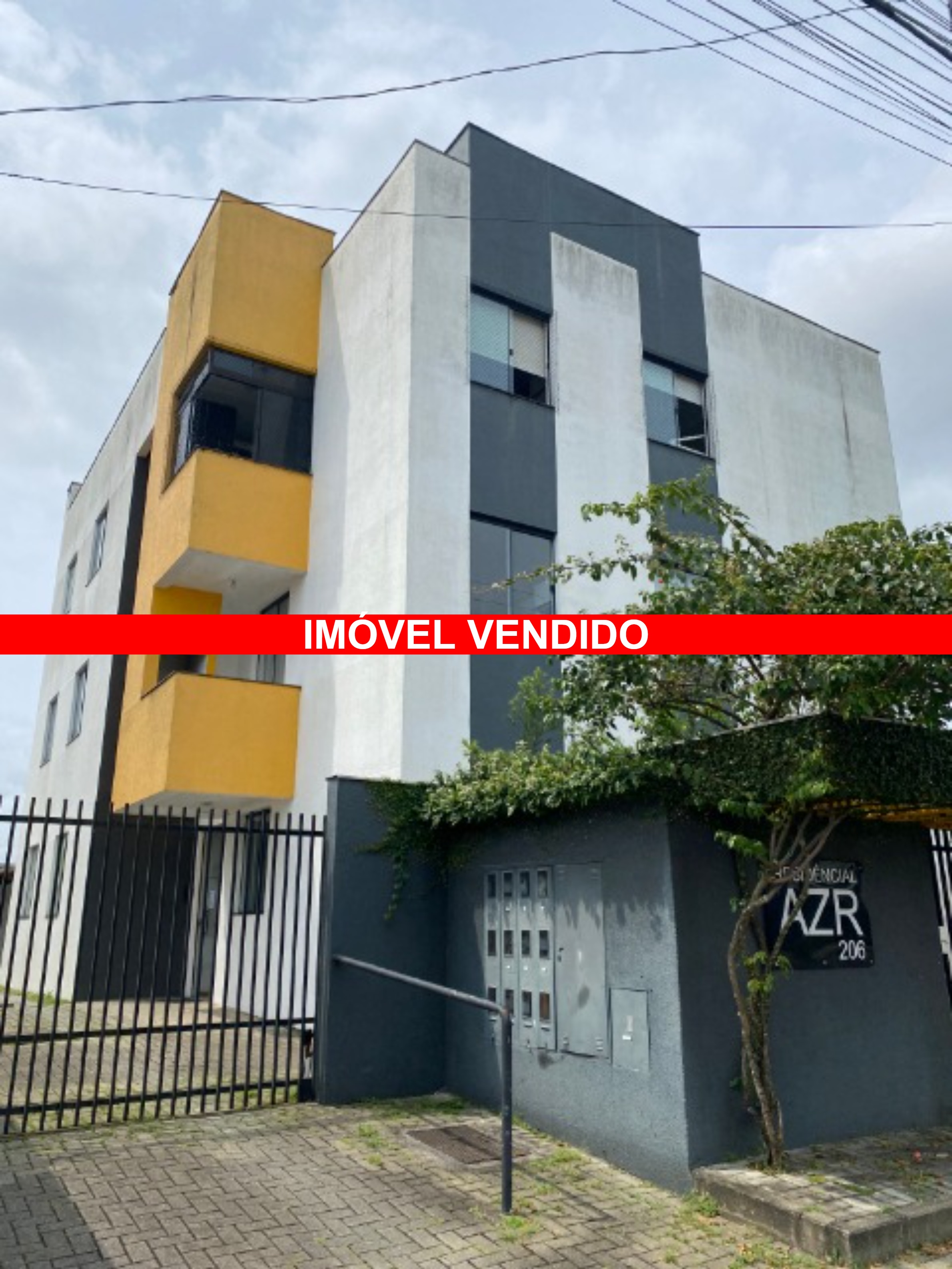 Apartamento à venda com 3 quartos, 47m² - Foto 1