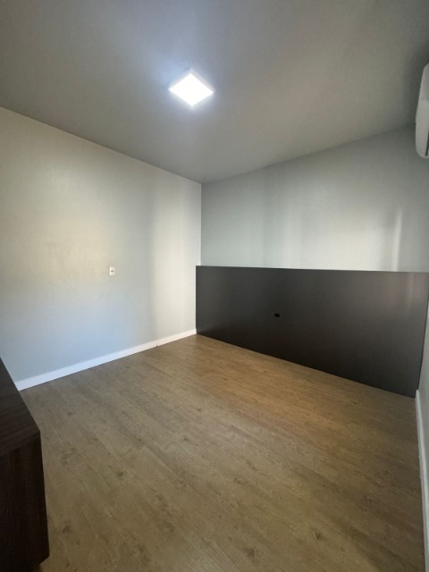 Sobrado para alugar com 4 quartos, 200m² - Foto 13