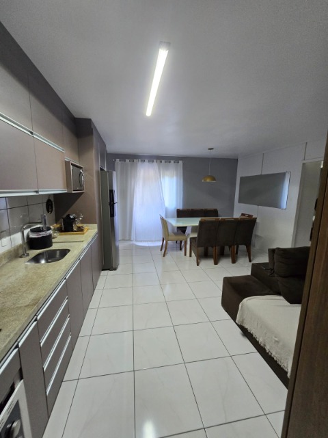 Apartamento à venda com 2 quartos, 76m² - Foto 3