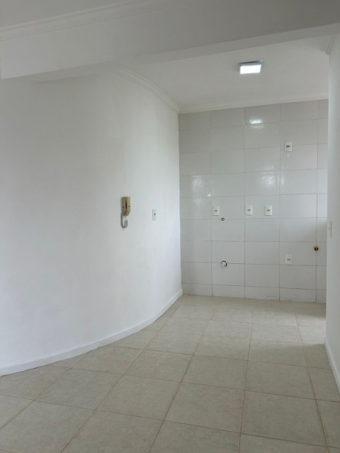 Apartamento à venda e aluguel com 2 quartos, 65m² - Foto 11