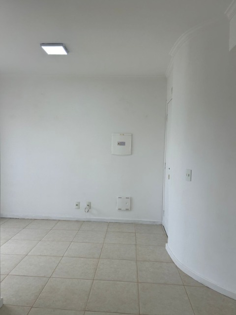 Apartamento à venda e aluguel com 2 quartos, 65m² - Foto 9