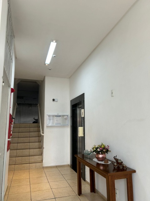 Apartamento à venda e aluguel com 2 quartos, 65m² - Foto 4