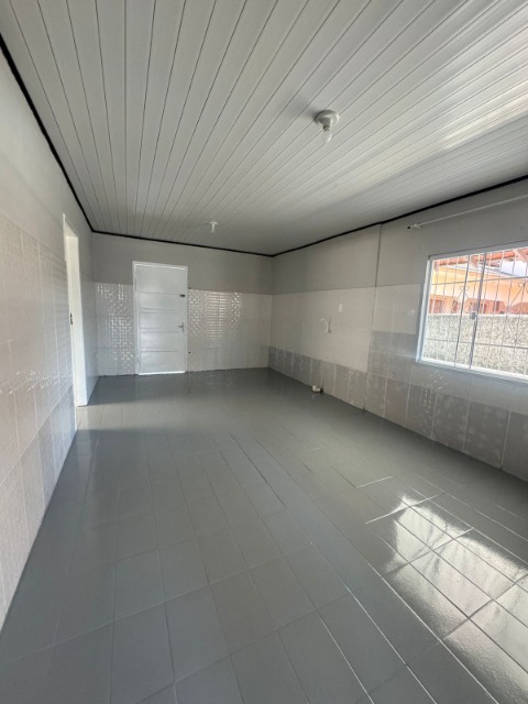 Casa para alugar com 3 quartos, 82m² - Foto 2