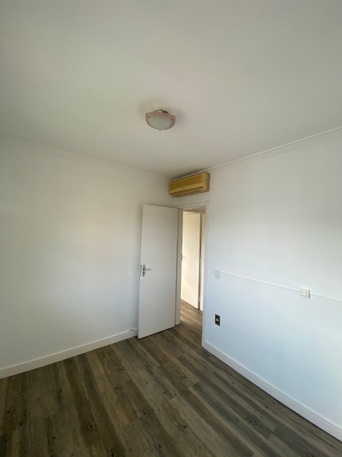 Apartamento para alugar com 3 quartos, 70m² - Foto 12