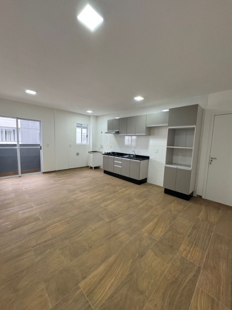 Apartamento para alugar com 2 quartos, 67m² - Foto 5