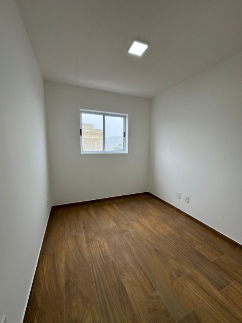 Apartamento para alugar com 2 quartos, 67m² - Foto 13