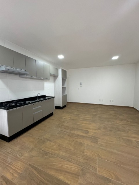 Apartamento para alugar com 2 quartos, 67m² - Foto 6