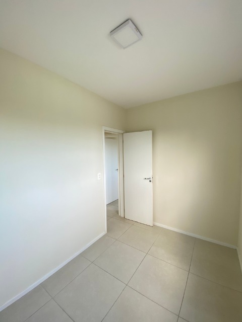 Apartamento para alugar com 2 quartos, 51m² - Foto 11