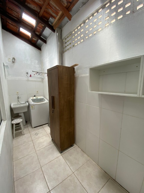 Casa à venda com 2 quartos, 52m² - Foto 18