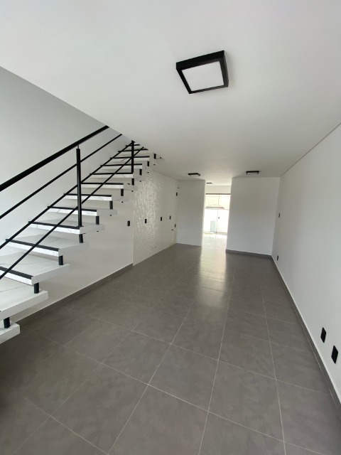 Sobrado para alugar com 2 quartos, 79m² - Foto 2