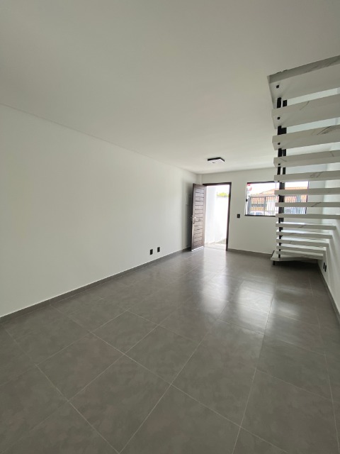 Sobrado para alugar com 2 quartos, 79m² - Foto 3