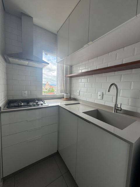 Apartamento para alugar com 2 quartos, 52m² - Foto 11